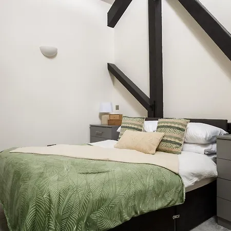 2 Bed New York Style Loft Free Parking Appartement