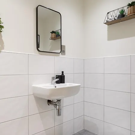 2 Bed New York Style Loft Free Parking *