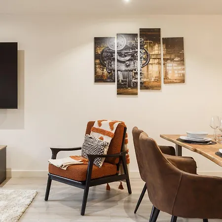 2 Bed New York Style Loft Free Parking Apartament *