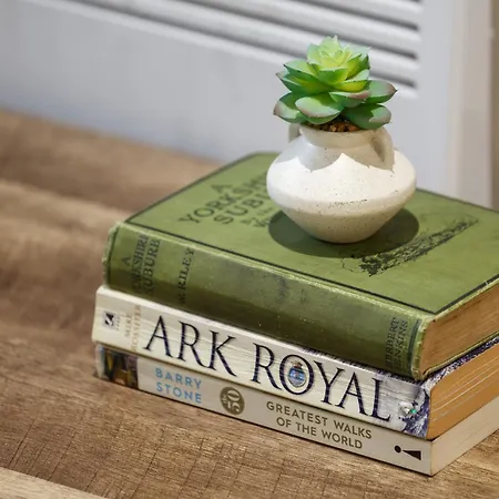 2 Bed New York Style Loft Free Parking