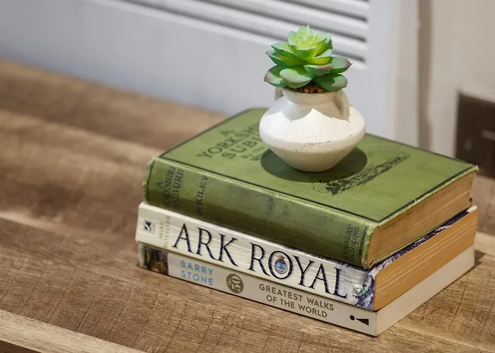 2 Bed New York Style Loft Free Parking