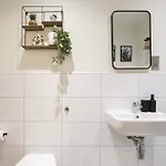 2 Bed New York Style Loft Free Parking Брадфорд