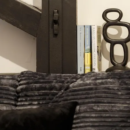 2 Bed New York Style Loft Free Parking *